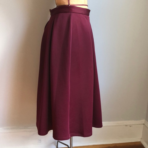 Chelsea&Theodore Burgundy PointeKnit Skirt - Picture 3 of 10